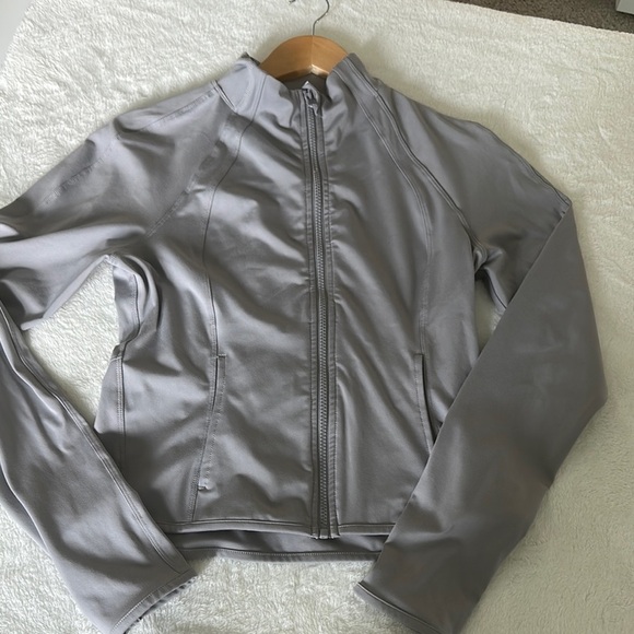 Yogalicious Lux Gray Zip Up - Picture 1 of 7